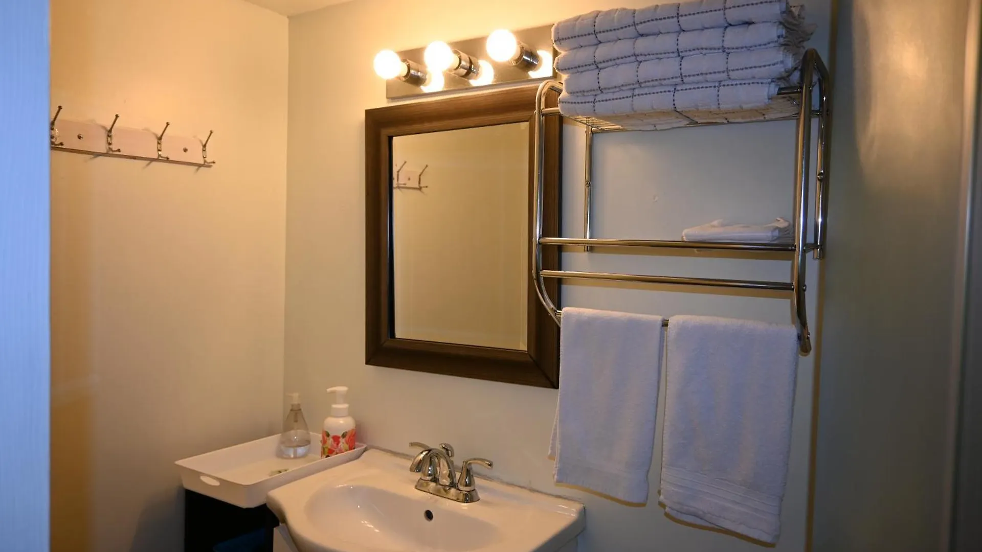 公寓 Metropolitan Suite 尼亚加拉瀑布城